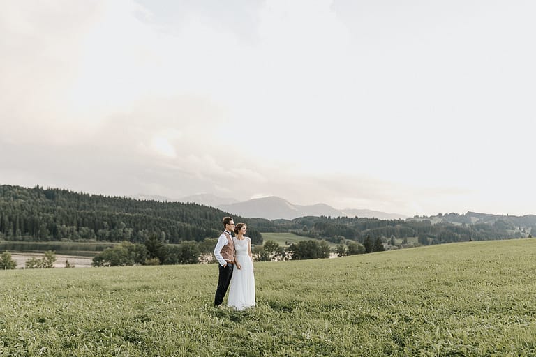 Hochzeitsshooting Paarfotos Hochzeitsfotograf im Allgäu einer Berghochzeit